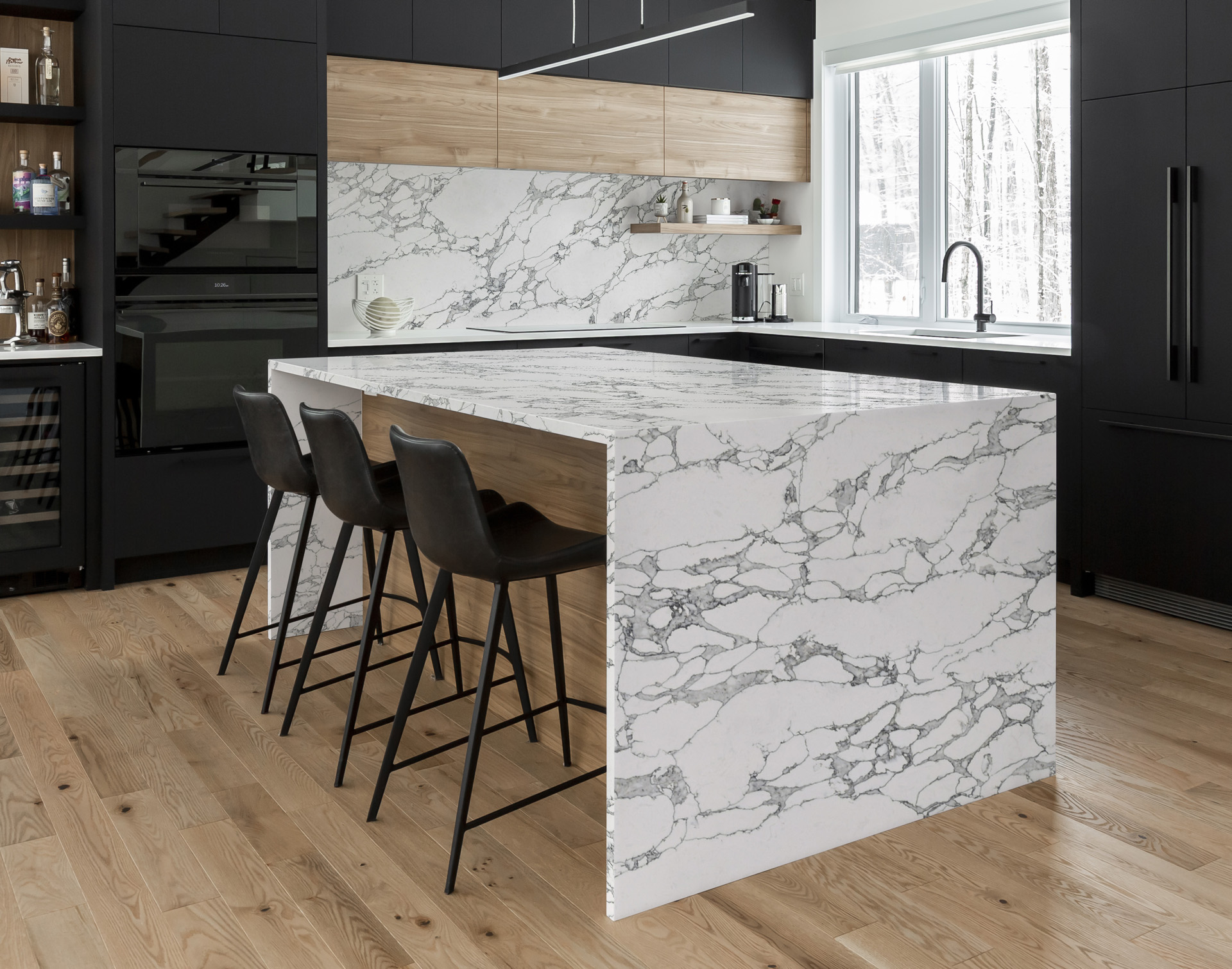 HS332-CALACATTA-PEARLA-Kitchen-Design